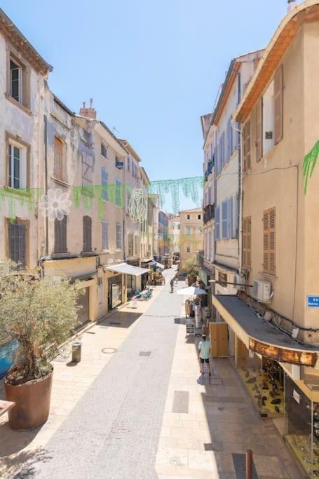 Charmant T3 Sur Jolie Place, Parking Inclus, Clim La Ciotat Kültér fotó